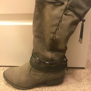 Women’s boots